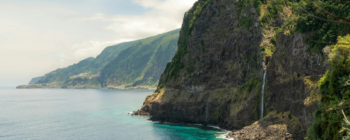 マデイラ島の海岸線